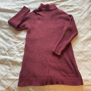 American Eagle 🦅 soft burgundy sweater